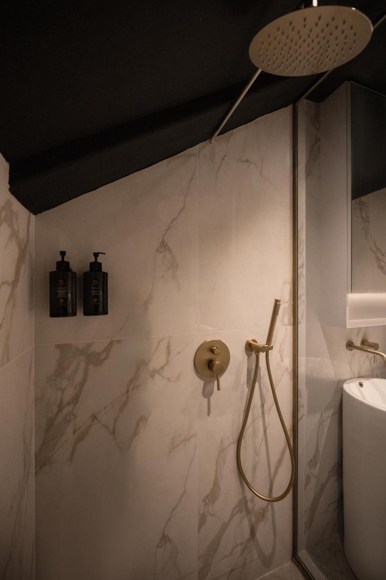 Cube Social Boutique Capsule Hotel At Boat Quay Singapore Eksteriør billede
