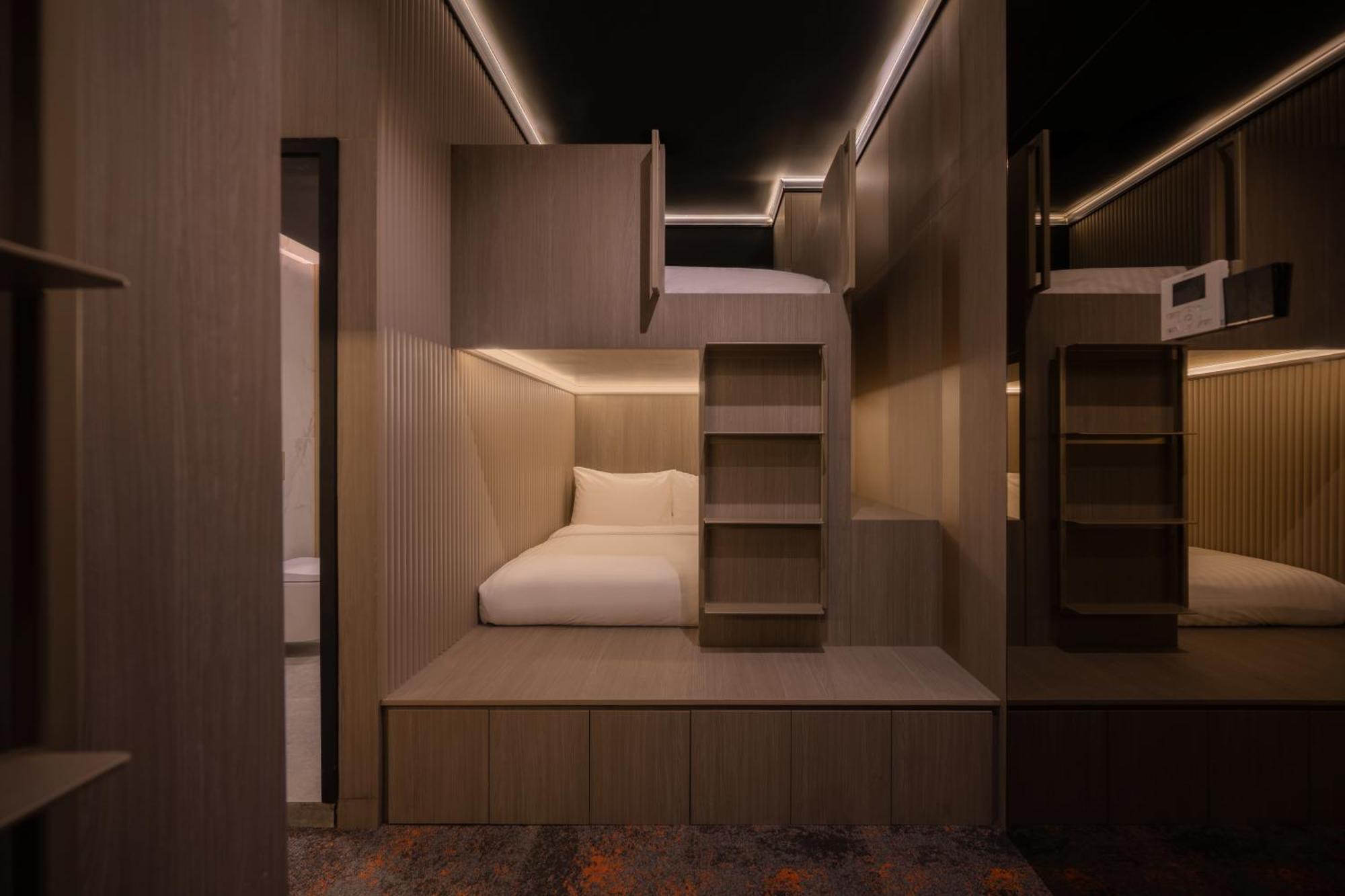 Cube Social Boutique Capsule Hotel At Boat Quay Singapore Eksteriør billede